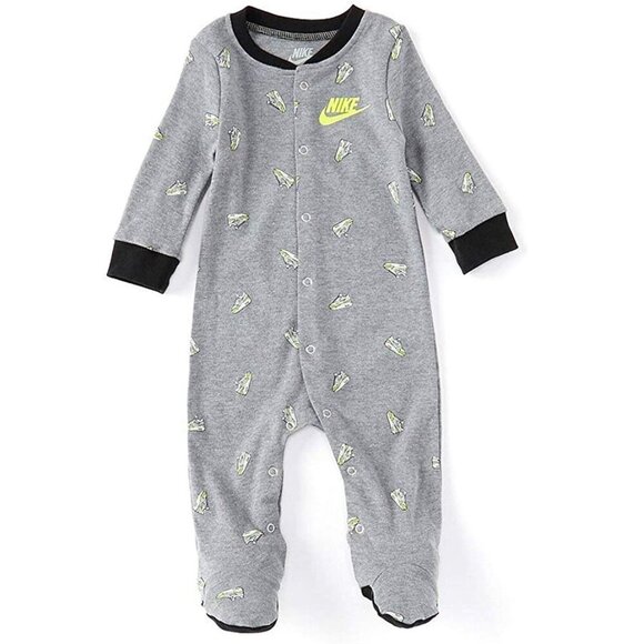NEW Nike Footie Pajamas Baby Boy Size 3mo 3 Months Gray Sneakers Print Sleeper - Picture 1 of 12
